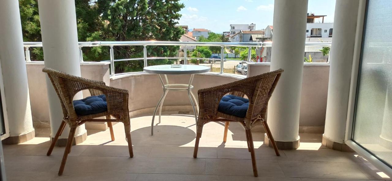 Apartment'S Meti Ulcinj Exterior photo