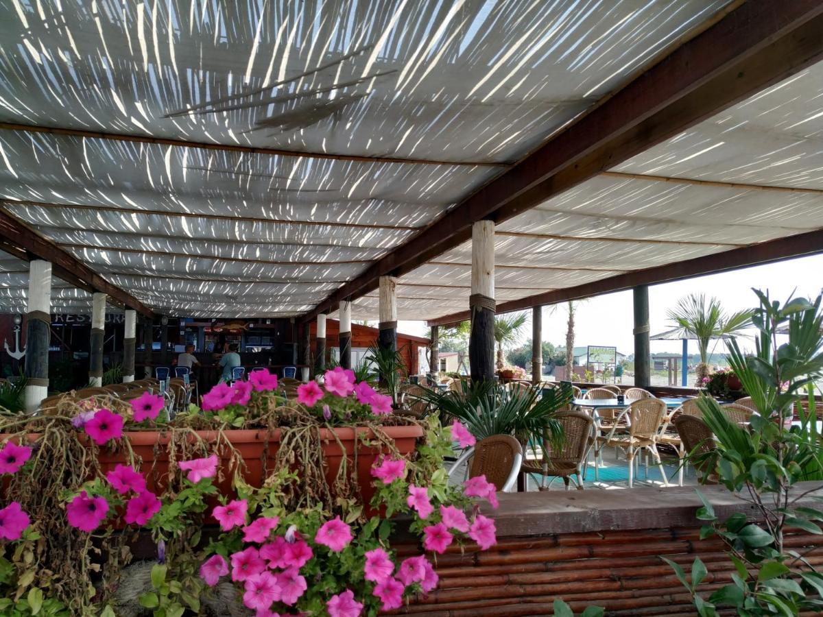 Apartment'S Meti Ulcinj Exterior photo